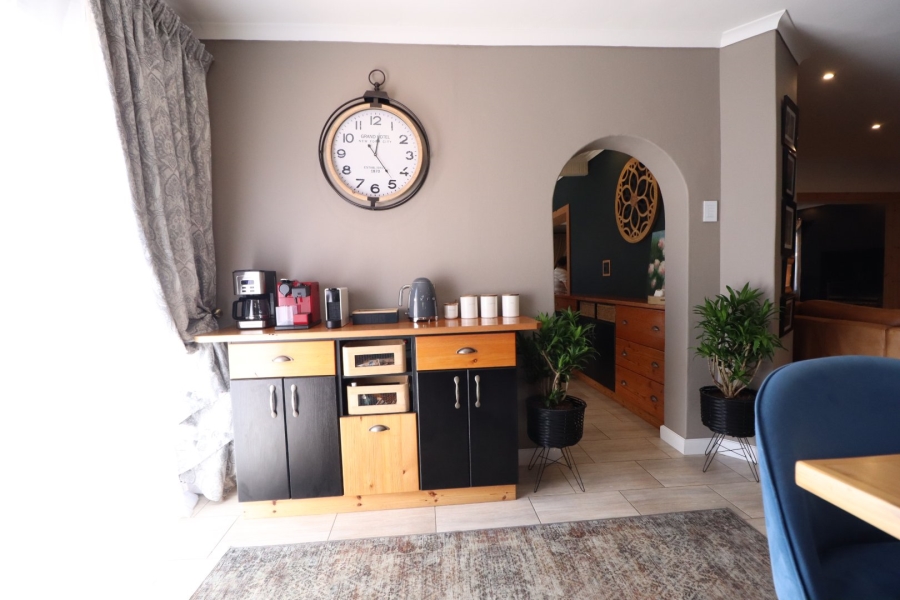 4 Bedroom Property for Sale in Sherwood Eastern Cape